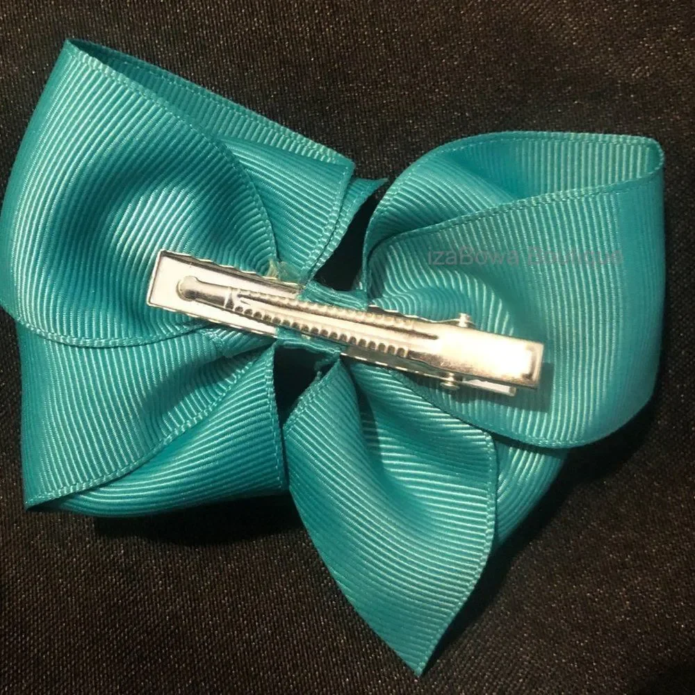 Hand Crafted emerald boutique